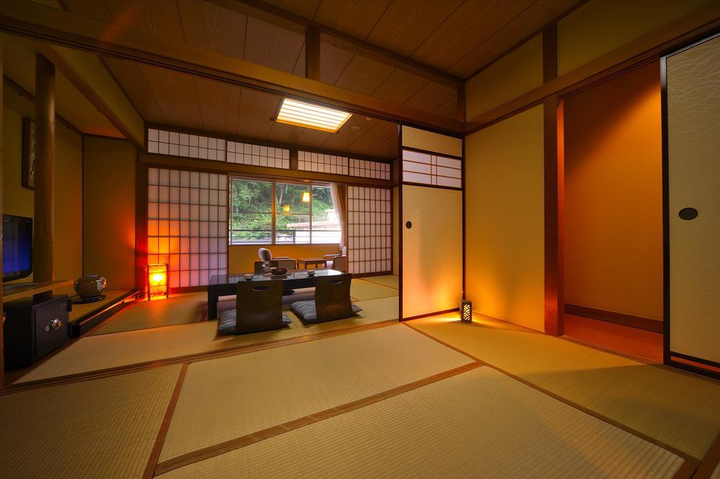 Suzukiya Ryokan Shiroishi  Quarto foto