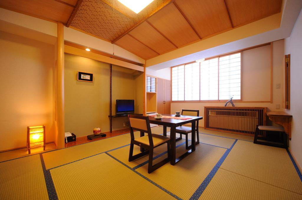 Suzukiya Ryokan Shiroishi  Quarto foto