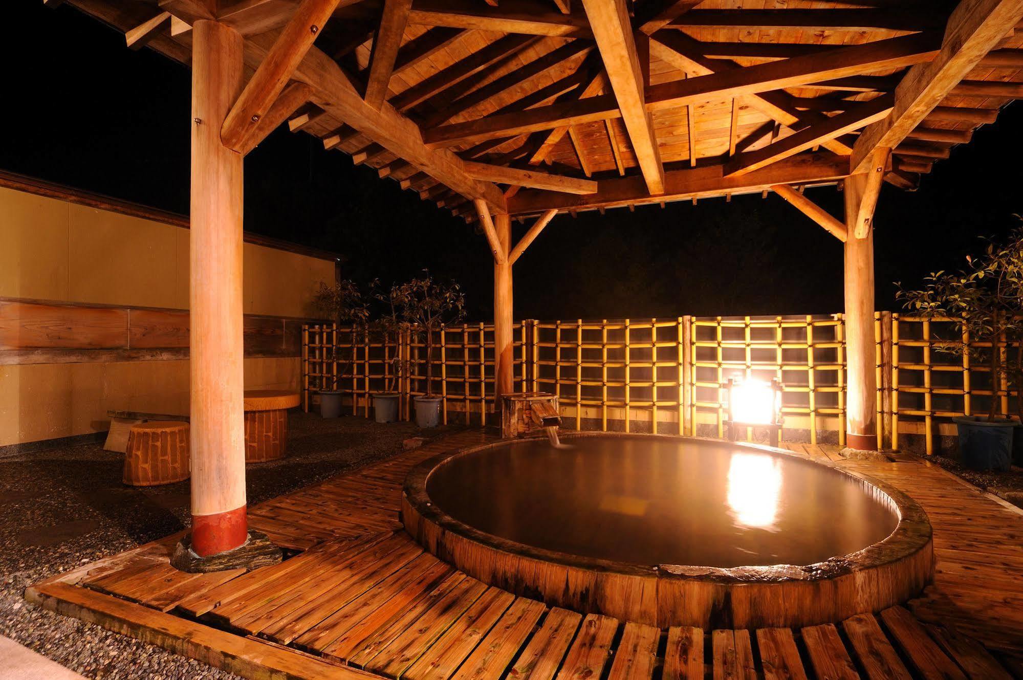 Suzukiya Ryokan Shiroishi  Exterior foto