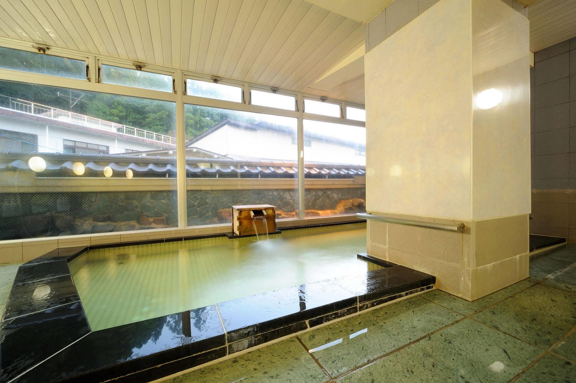 Suzukiya Ryokan Shiroishi  Exterior foto